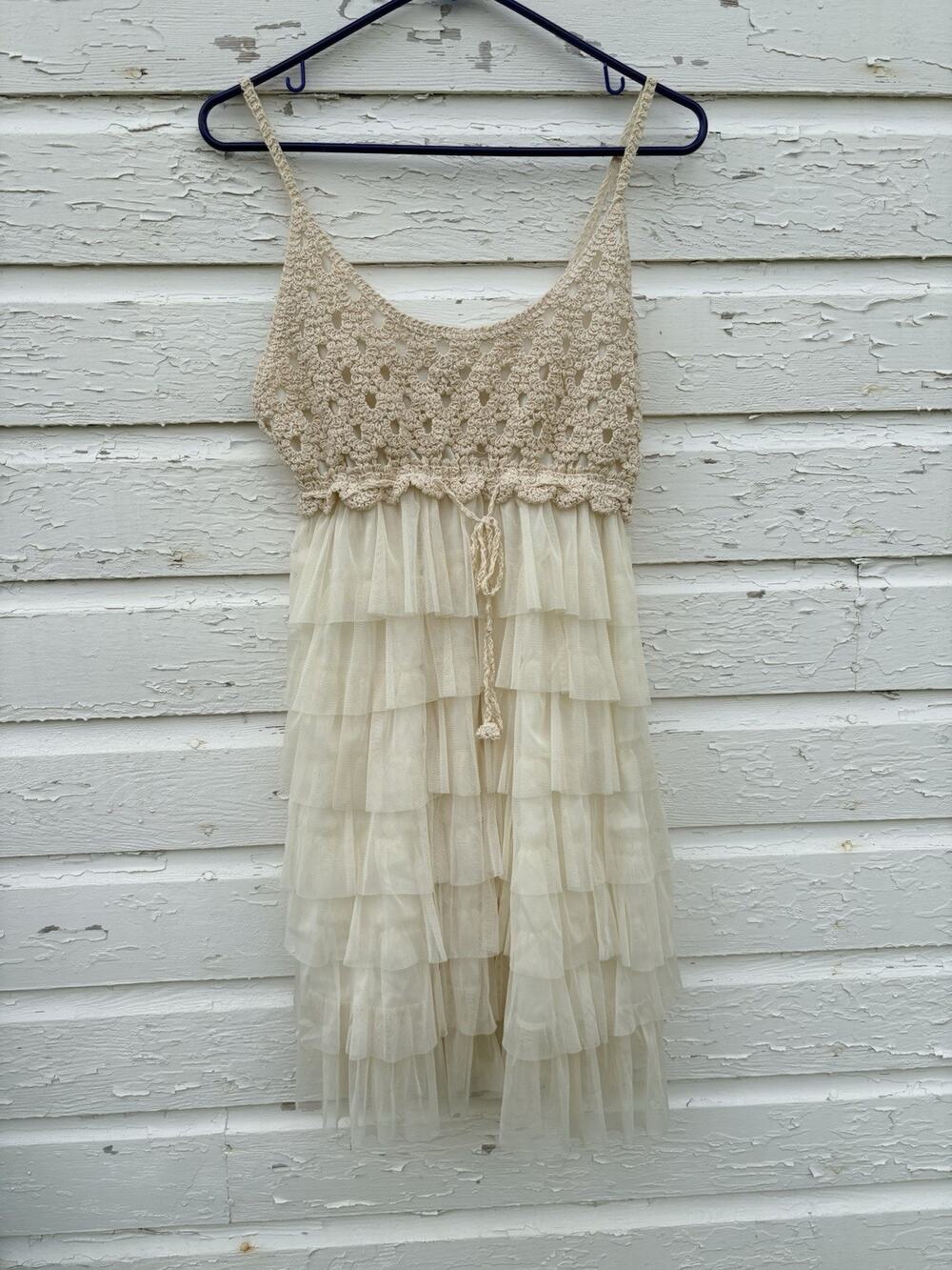 J Gee Dress Large Cream Ivory BOHO Mesh Tiered Ruffle Crochet Smocked Sundress